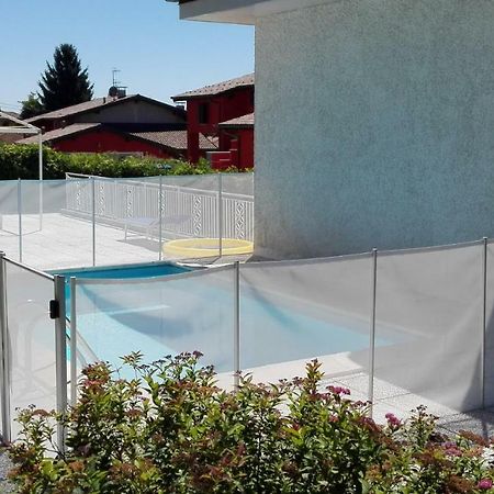 B&B Villa Monterosa Con Piscina Castronno Bagian luar foto