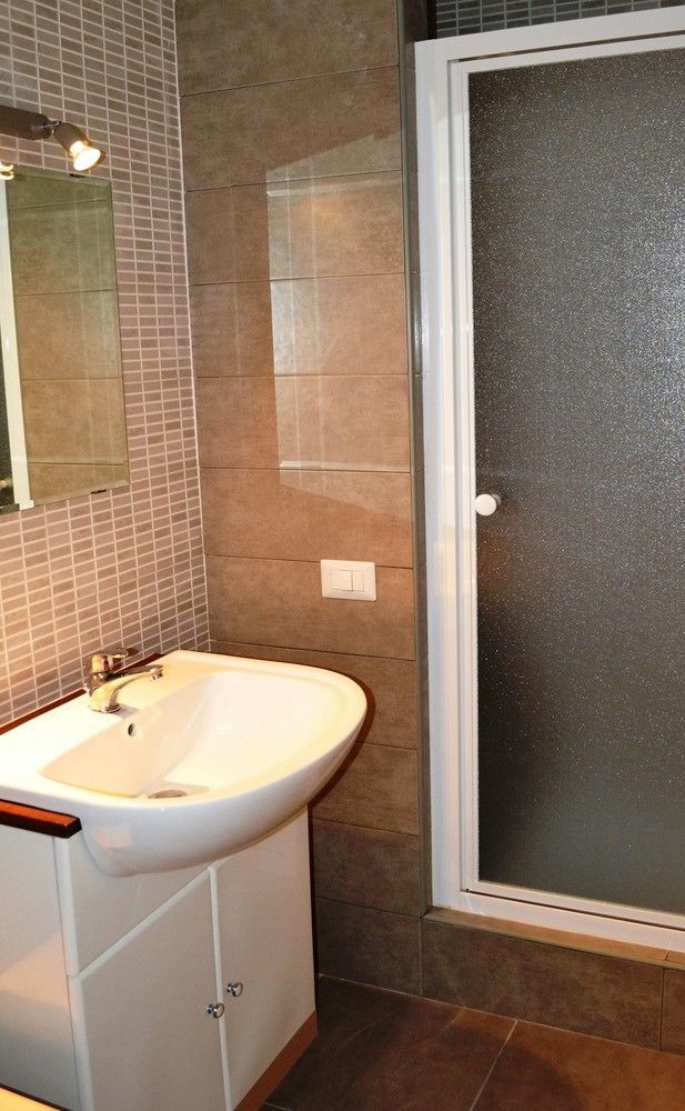 B&B Villa Monterosa Con Piscina Castronno Bagian luar foto