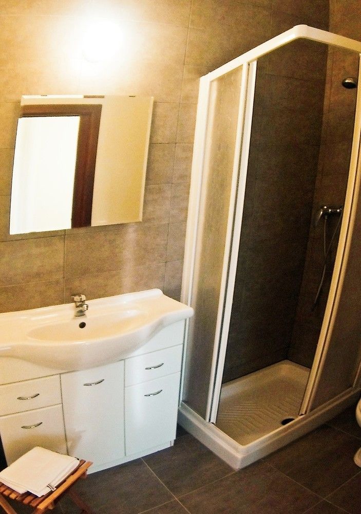 B&B Villa Monterosa Con Piscina Castronno Bagian luar foto