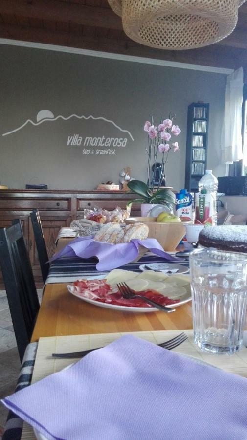 B&B Villa Monterosa Con Piscina Castronno Bagian luar foto