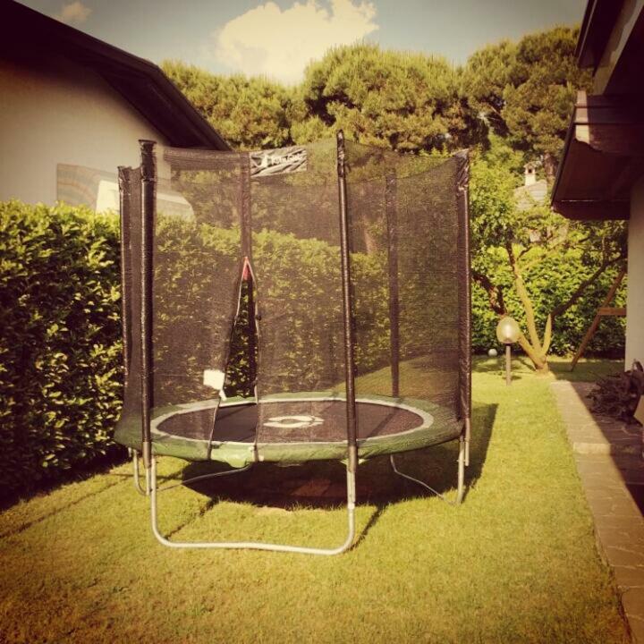 B&B Villa Monterosa Con Piscina Castronno Bagian luar foto