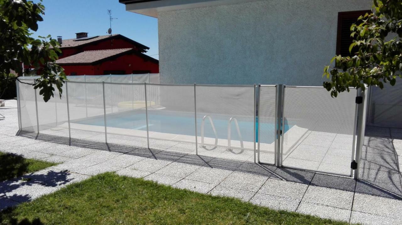 B&B Villa Monterosa Con Piscina Castronno Bagian luar foto